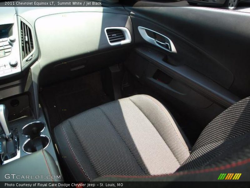 Summit White / Jet Black 2011 Chevrolet Equinox LT