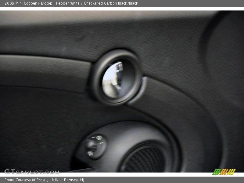 Pepper White / Checkered Carbon Black/Black 2009 Mini Cooper Hardtop