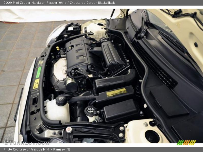 Pepper White / Checkered Carbon Black/Black 2009 Mini Cooper Hardtop