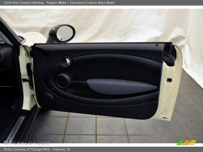 Pepper White / Checkered Carbon Black/Black 2009 Mini Cooper Hardtop