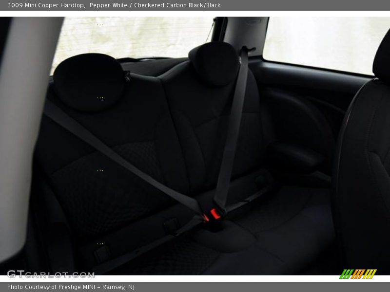 Pepper White / Checkered Carbon Black/Black 2009 Mini Cooper Hardtop