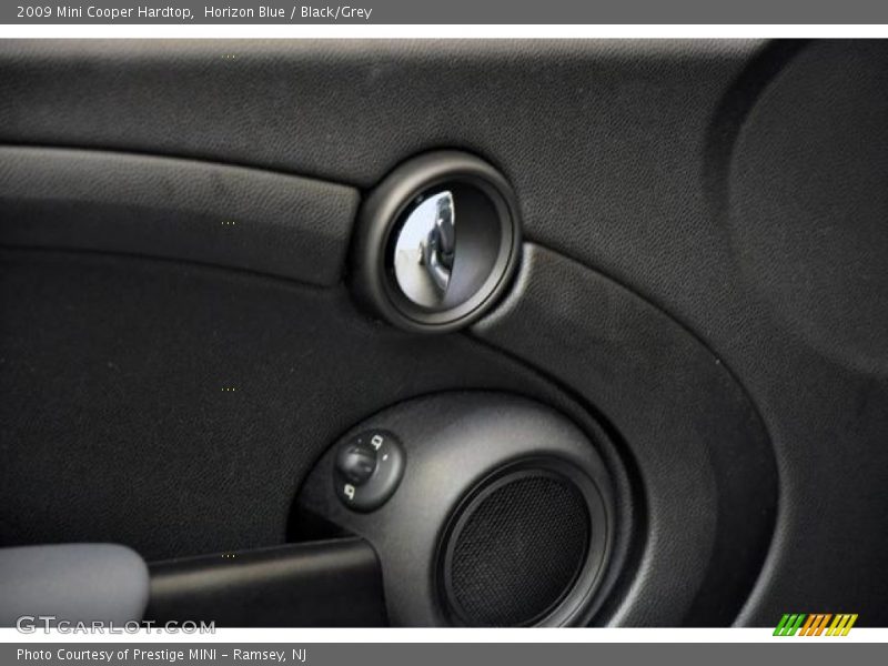 Horizon Blue / Black/Grey 2009 Mini Cooper Hardtop