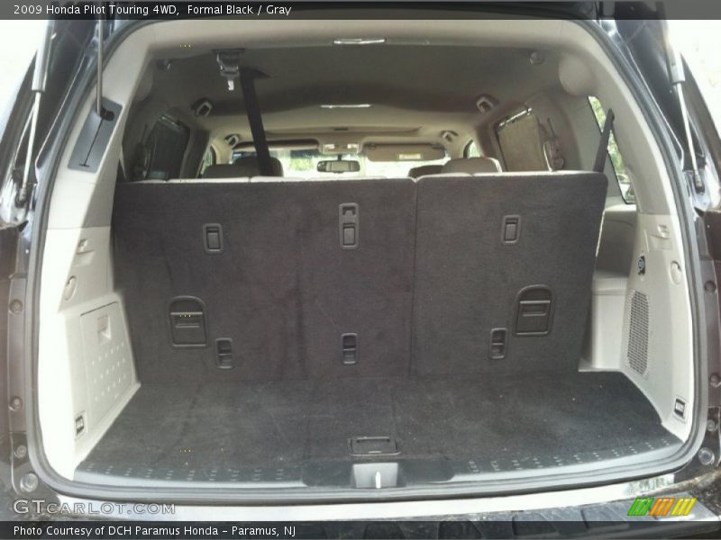 Formal Black / Gray 2009 Honda Pilot Touring 4WD