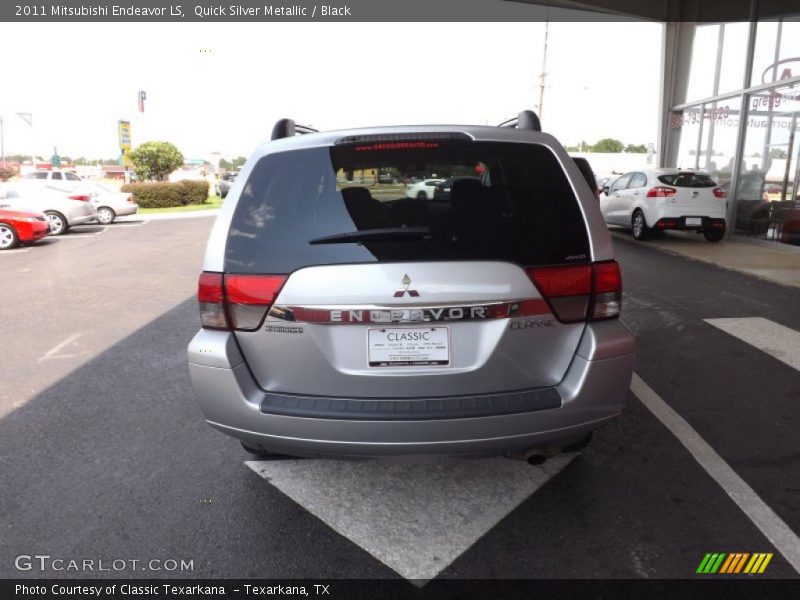 Quick Silver Metallic / Black 2011 Mitsubishi Endeavor LS