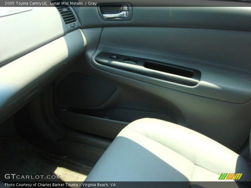 Lunar Mist Metallic / Gray 2005 Toyota Camry LE