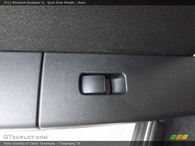 Quick Silver Metallic / Black 2011 Mitsubishi Endeavor LS