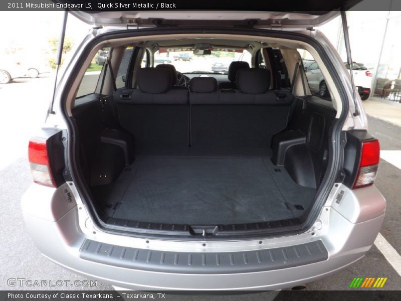 Quick Silver Metallic / Black 2011 Mitsubishi Endeavor LS