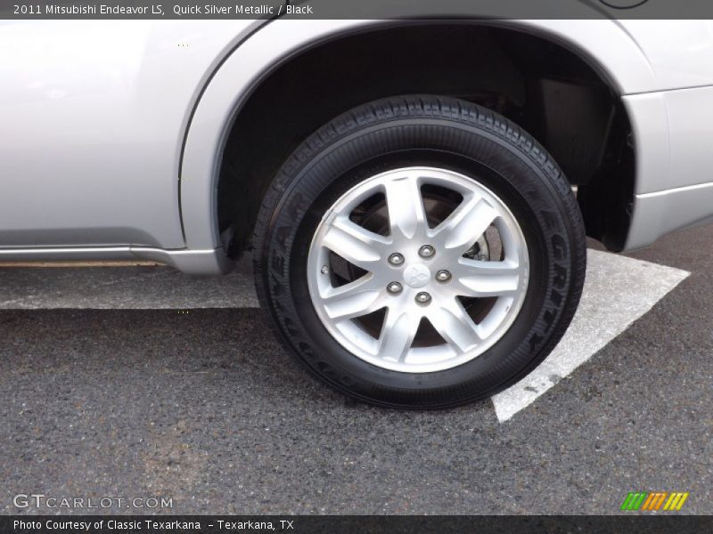 Quick Silver Metallic / Black 2011 Mitsubishi Endeavor LS