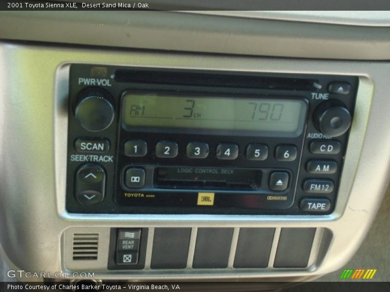 Desert Sand Mica / Oak 2001 Toyota Sienna XLE
