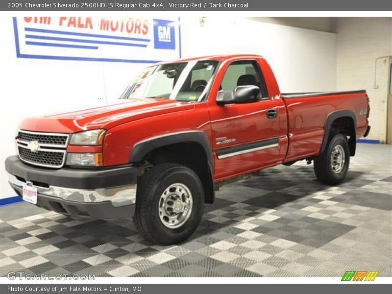 Victory Red / Dark Charcoal 2005 Chevrolet Silverado 2500HD LS Regular Cab 4x4