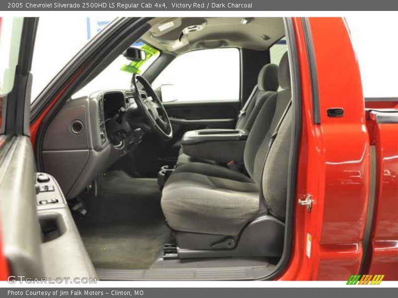  2005 Silverado 2500HD LS Regular Cab 4x4 Dark Charcoal Interior