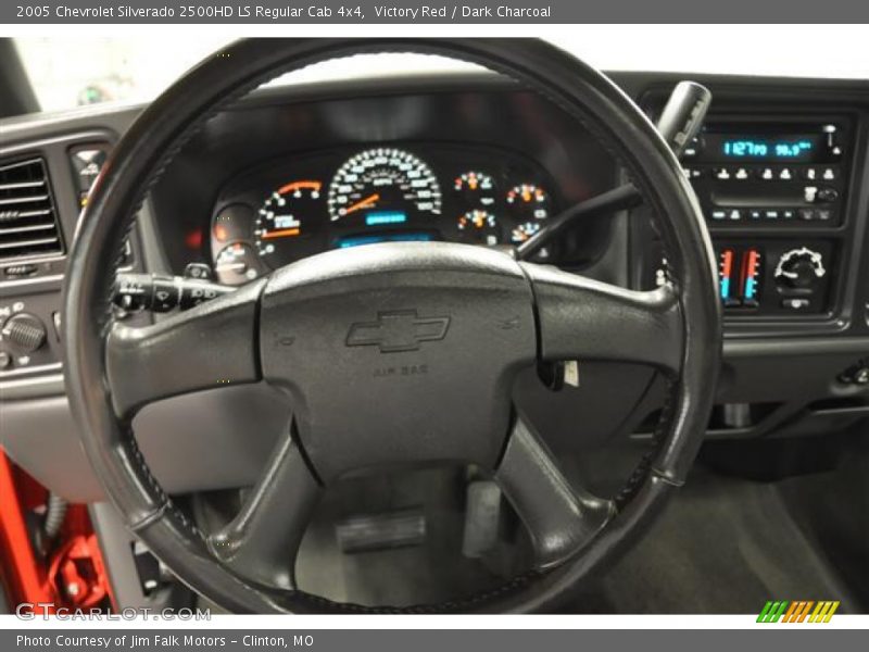 Victory Red / Dark Charcoal 2005 Chevrolet Silverado 2500HD LS Regular Cab 4x4