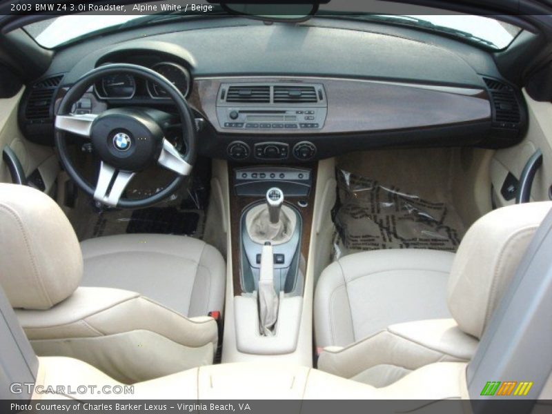 Dashboard of 2003 Z4 3.0i Roadster