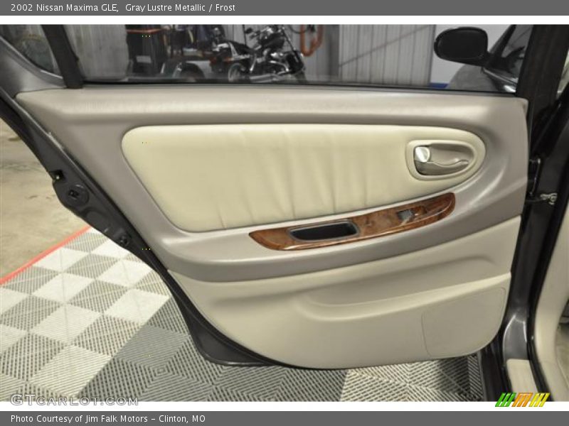 Gray Lustre Metallic / Frost 2002 Nissan Maxima GLE