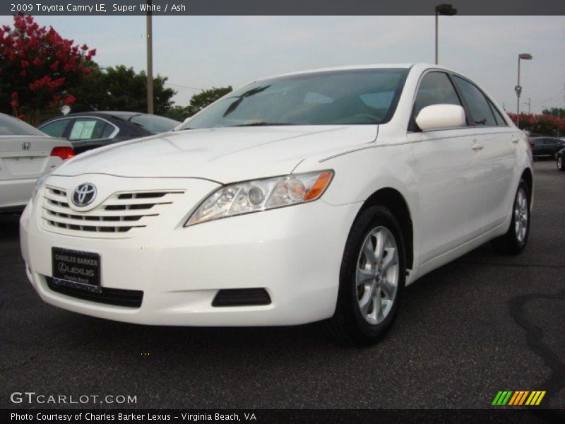 Super White / Ash 2009 Toyota Camry LE