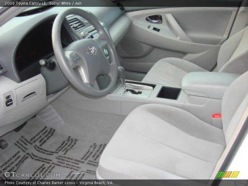 Super White / Ash 2009 Toyota Camry LE