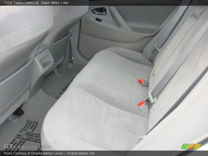 Super White / Ash 2009 Toyota Camry LE