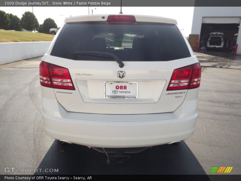 Stone White / Pastel Pebble Beige 2009 Dodge Journey SXT