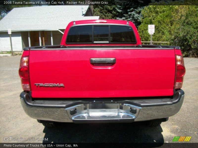 Radiant Red / Graphite Gray 2008 Toyota Tacoma V6 Access Cab 4x4