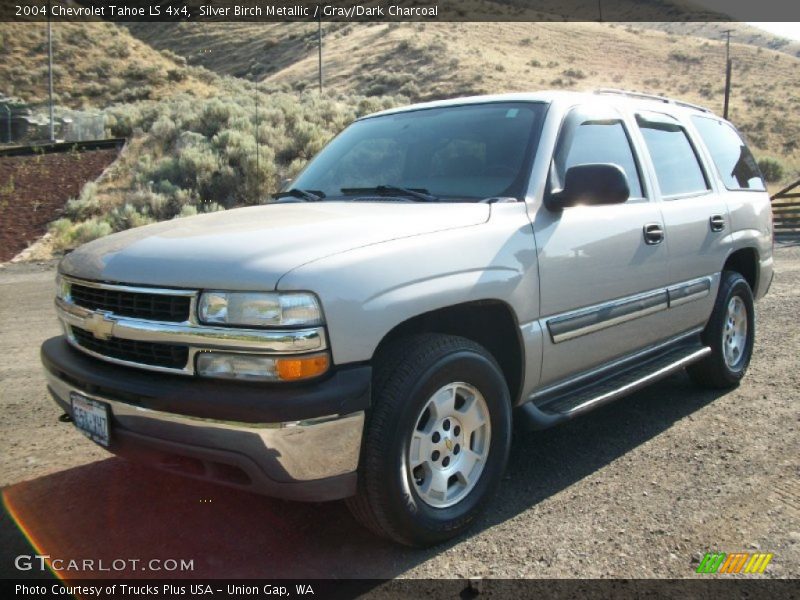Silver Birch Metallic / Gray/Dark Charcoal 2004 Chevrolet Tahoe LS 4x4