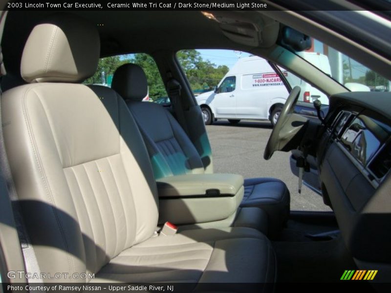 Ceramic White Tri Coat / Dark Stone/Medium Light Stone 2003 Lincoln Town Car Executive