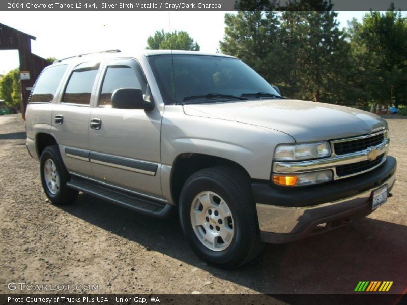 Silver Birch Metallic / Gray/Dark Charcoal 2004 Chevrolet Tahoe LS 4x4