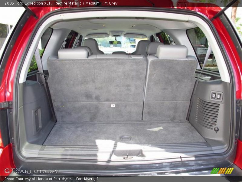 Redfire Metallic / Medium Flint Grey 2005 Ford Expedition XLT