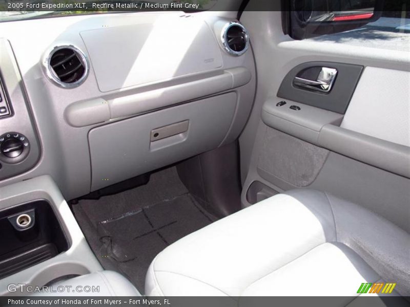 Redfire Metallic / Medium Flint Grey 2005 Ford Expedition XLT