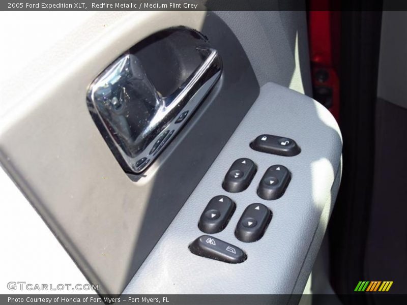 Redfire Metallic / Medium Flint Grey 2005 Ford Expedition XLT