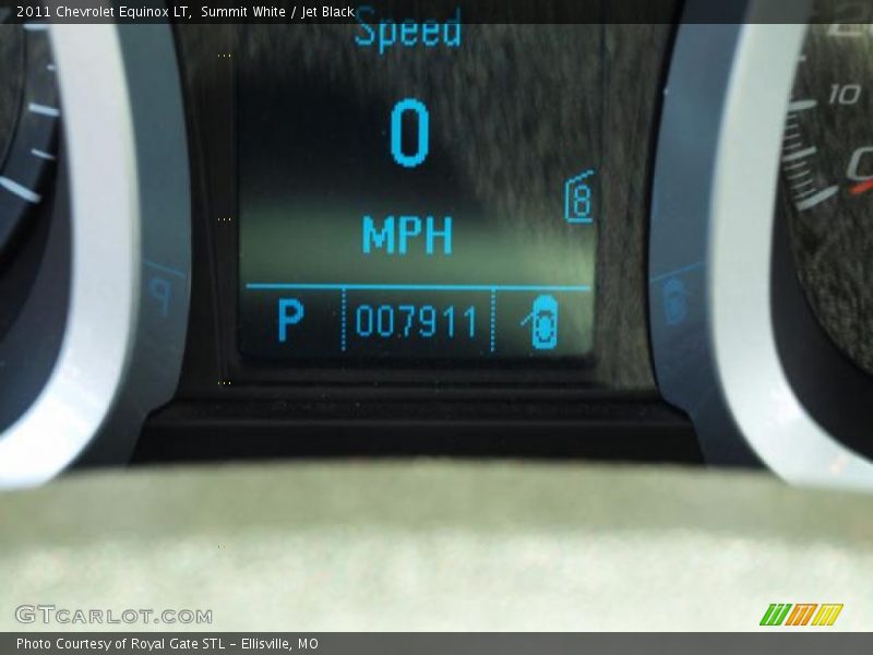 Summit White / Jet Black 2011 Chevrolet Equinox LT