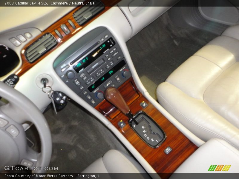 Cashmere / Neutral Shale 2003 Cadillac Seville SLS
