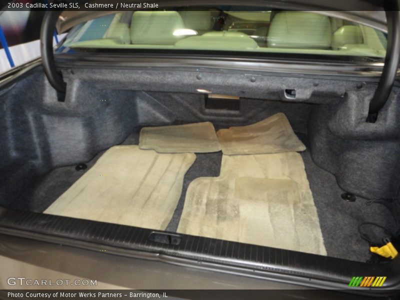 Cashmere / Neutral Shale 2003 Cadillac Seville SLS