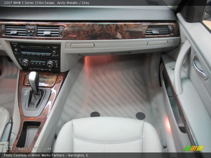 Arctic Metallic / Grey 2007 BMW 3 Series 328xi Sedan