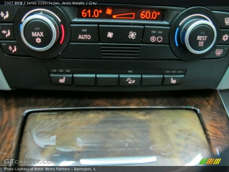 Arctic Metallic / Grey 2007 BMW 3 Series 328xi Sedan