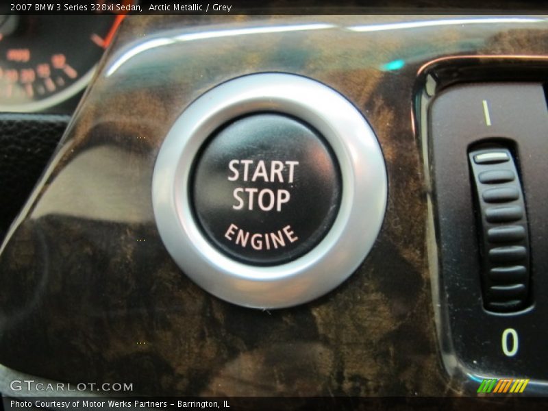 Arctic Metallic / Grey 2007 BMW 3 Series 328xi Sedan