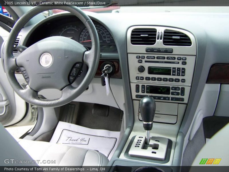 Ceramic White Pearlescent / Shale/Dove 2005 Lincoln LS V8