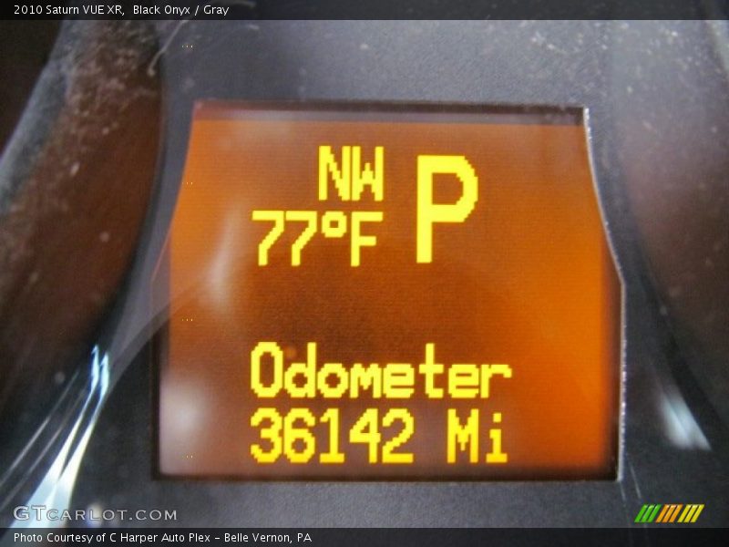 Black Onyx / Gray 2010 Saturn VUE XR