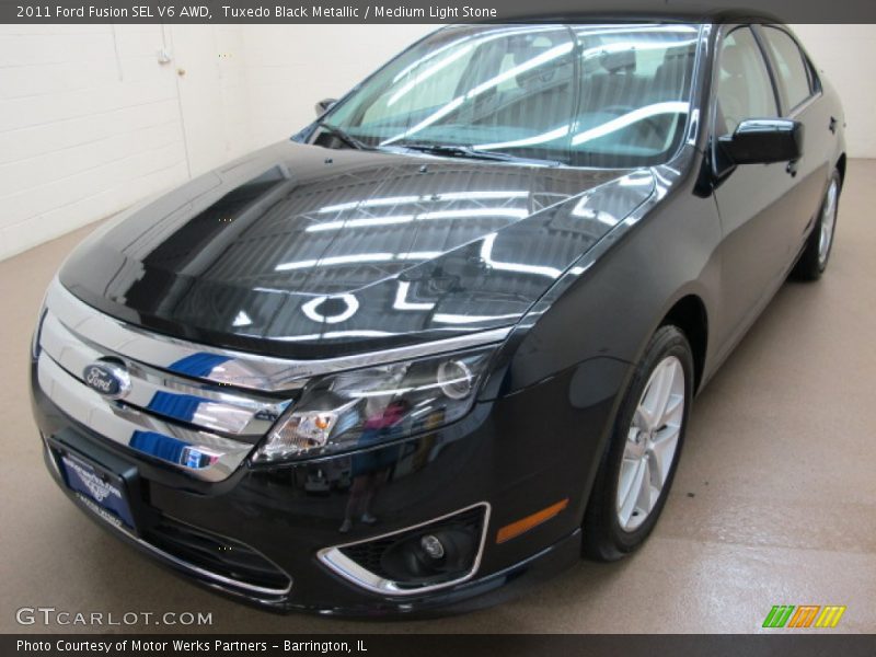 Tuxedo Black Metallic / Medium Light Stone 2011 Ford Fusion SEL V6 AWD