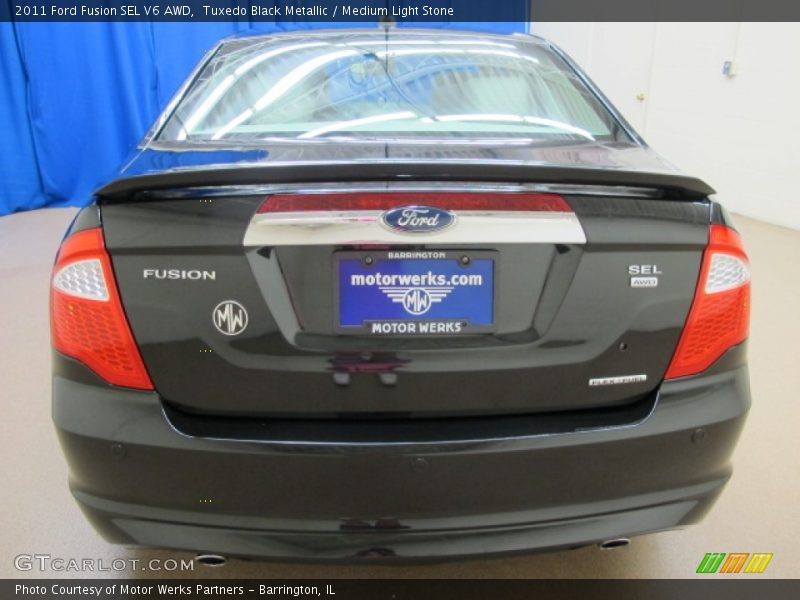 Tuxedo Black Metallic / Medium Light Stone 2011 Ford Fusion SEL V6 AWD