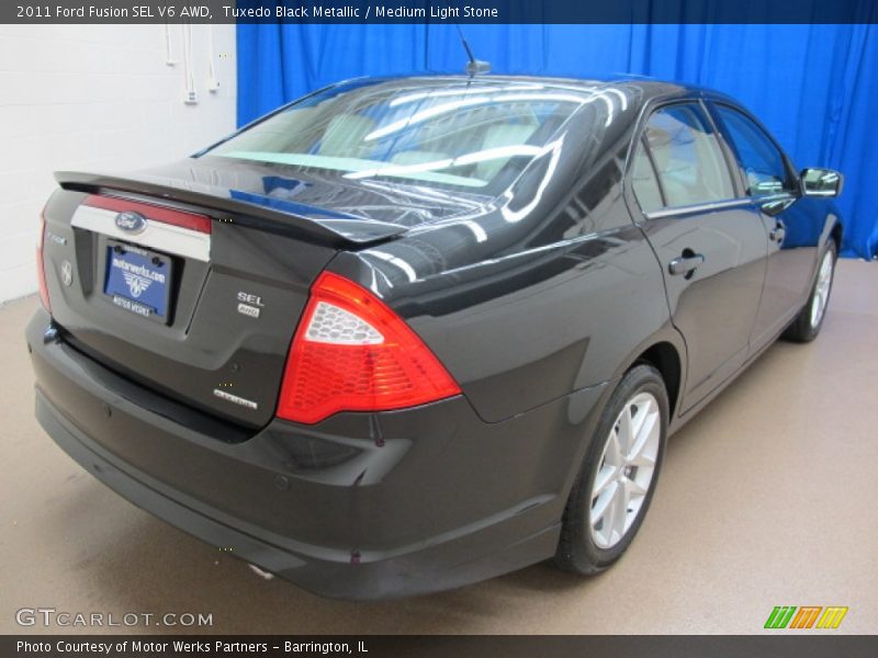Tuxedo Black Metallic / Medium Light Stone 2011 Ford Fusion SEL V6 AWD