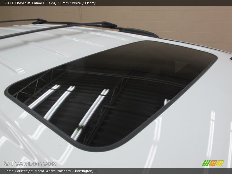 Summit White / Ebony 2011 Chevrolet Tahoe LT 4x4