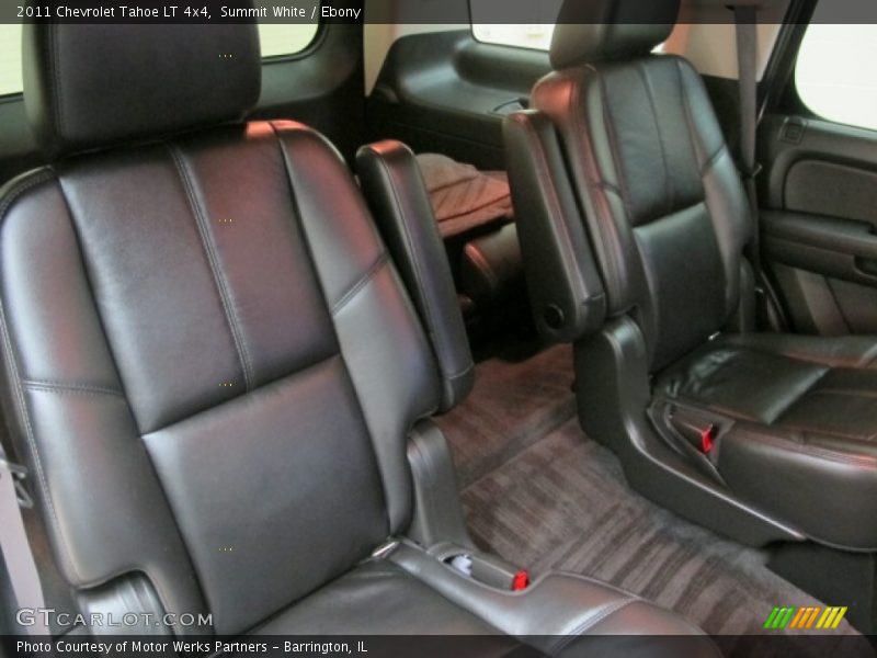 Summit White / Ebony 2011 Chevrolet Tahoe LT 4x4