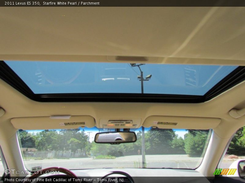 Starfire White Pearl / Parchment 2011 Lexus ES 350