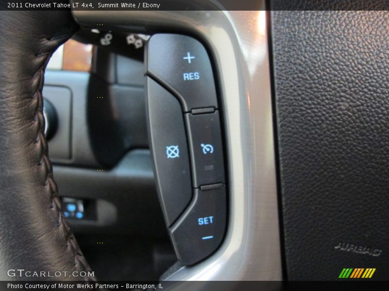 Summit White / Ebony 2011 Chevrolet Tahoe LT 4x4