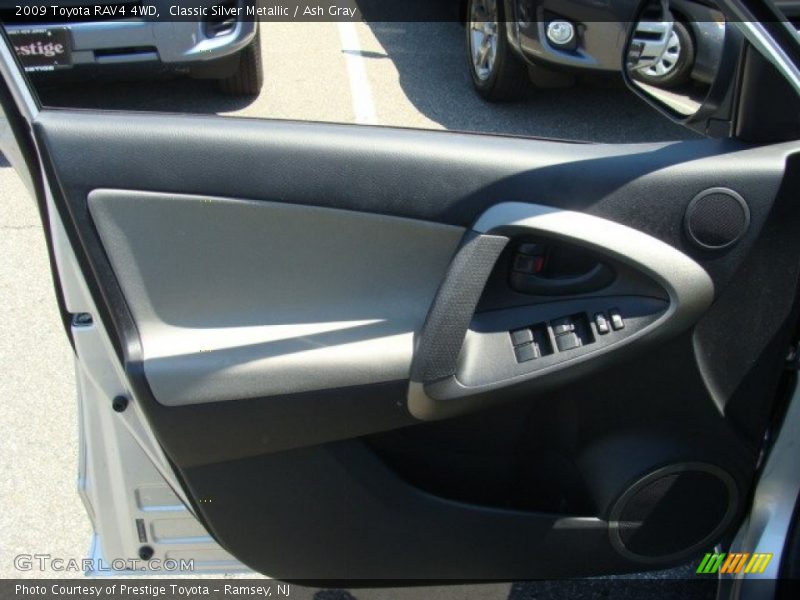 Classic Silver Metallic / Ash Gray 2009 Toyota RAV4 4WD