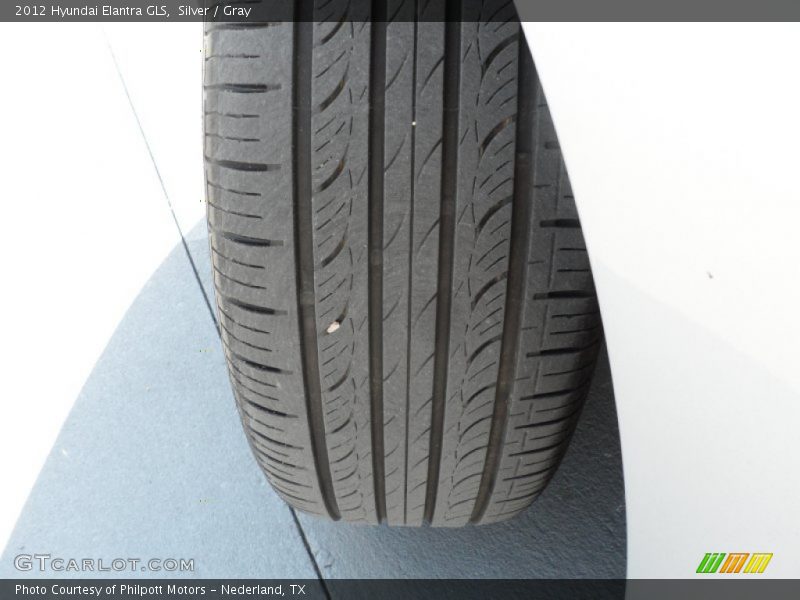 Silver / Gray 2012 Hyundai Elantra GLS