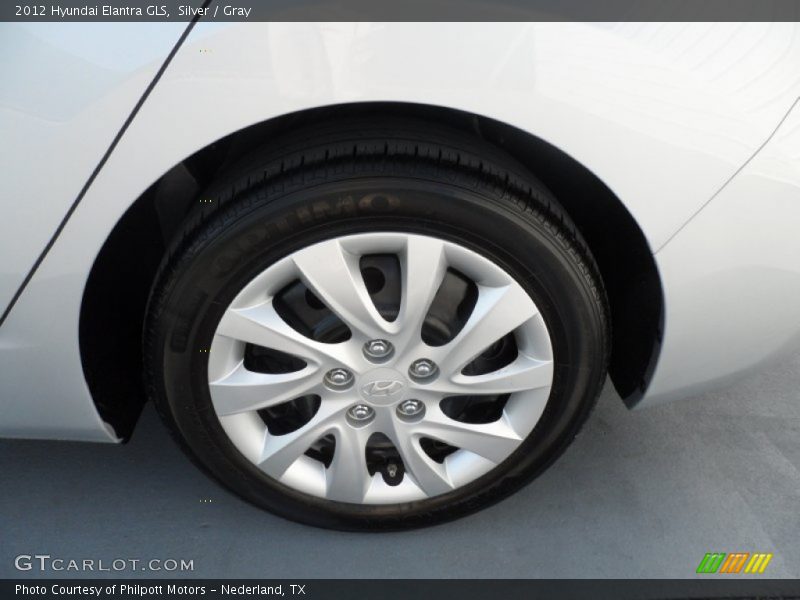 Silver / Gray 2012 Hyundai Elantra GLS