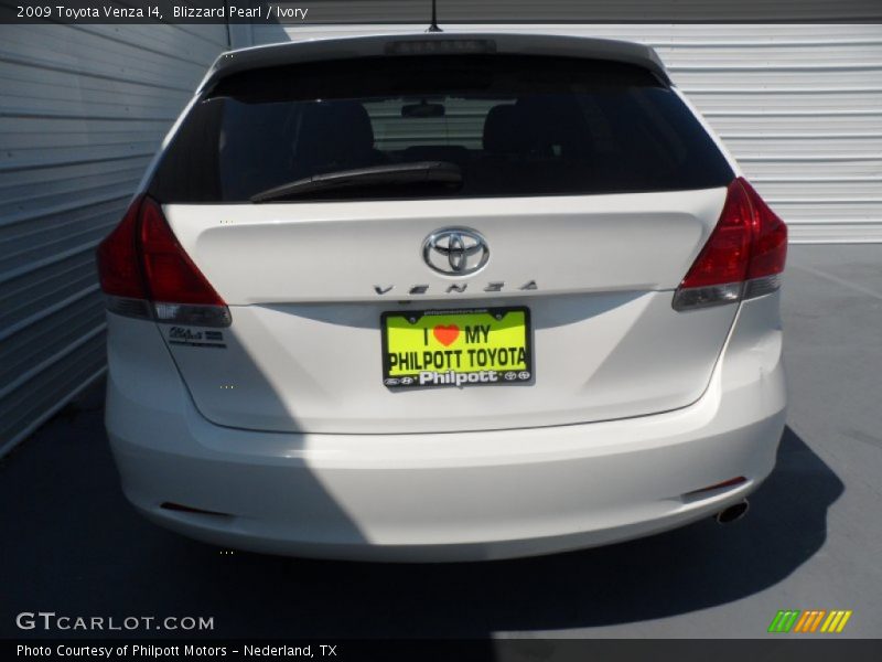 Blizzard Pearl / Ivory 2009 Toyota Venza I4