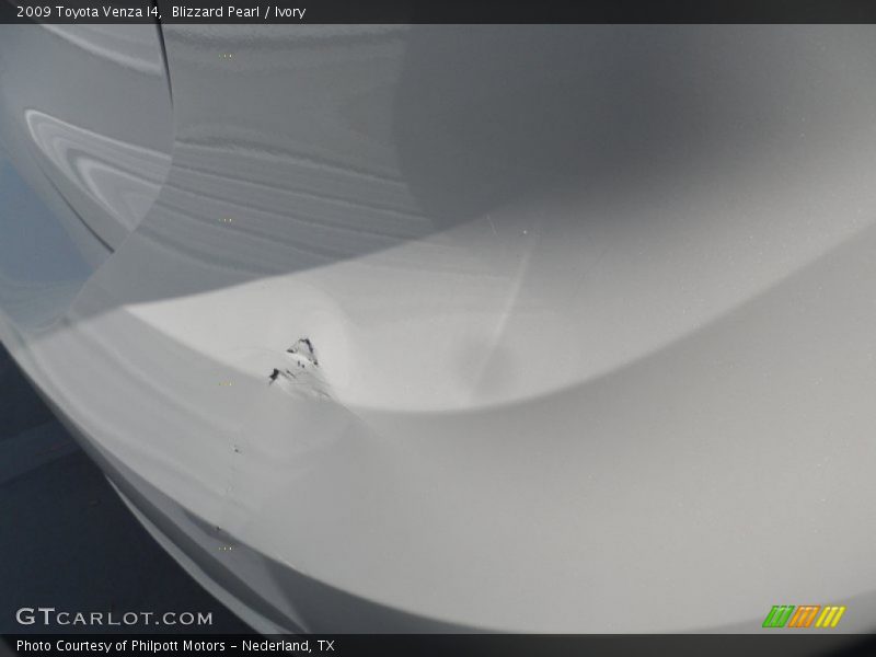 Blizzard Pearl / Ivory 2009 Toyota Venza I4