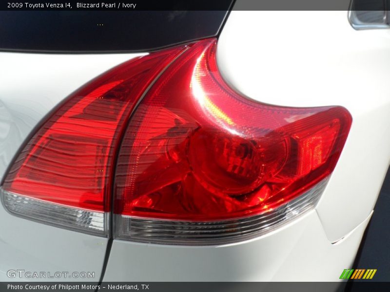 Blizzard Pearl / Ivory 2009 Toyota Venza I4